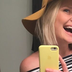 Meet your Posher, Christi